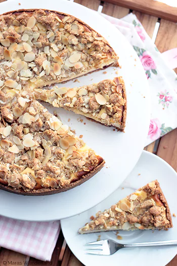 Marmeladen-Streusel-Käsekuchen