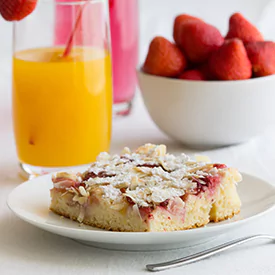 Erdbeer-Nektarinen-Blechkuchen