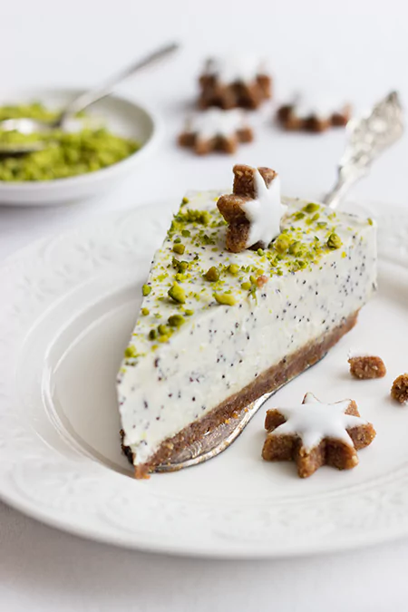 Mohn-Zimtstern-Torte