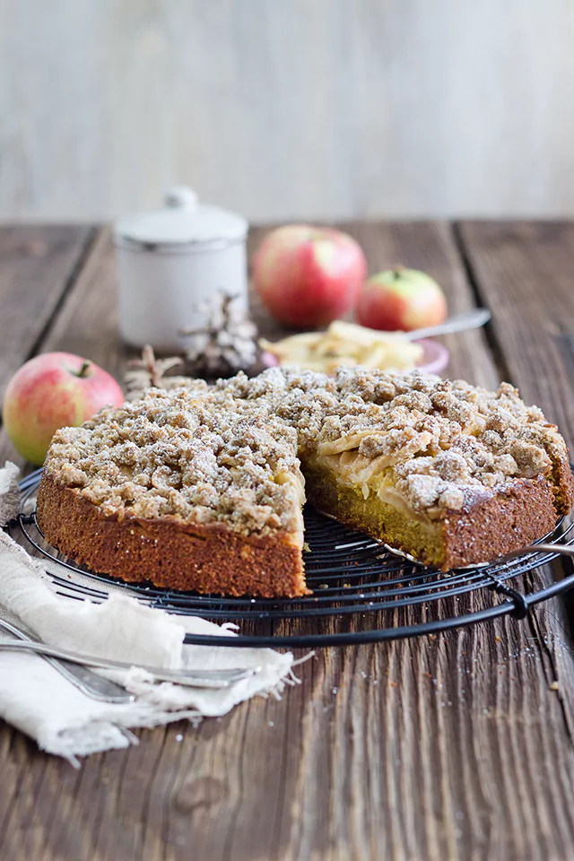 Kürbis-Apfel-Streuselkuchen