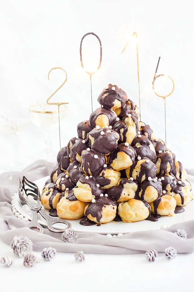 Croque En Bouche
