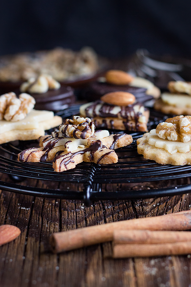 Nuss-Marzipan-Plätzchen