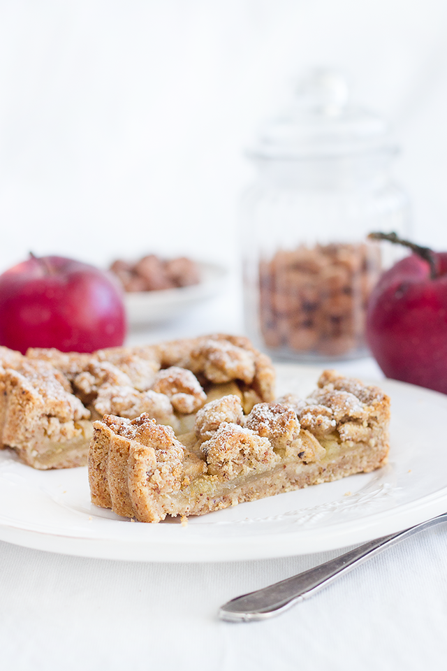 Apfel-Haselnuss-Tarte