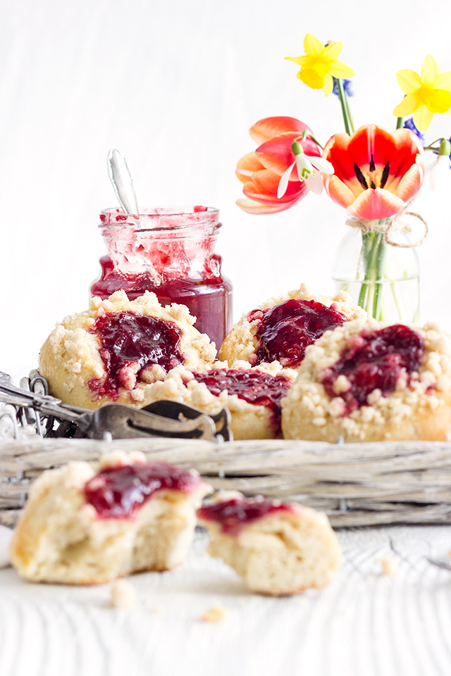 Marmeladen-Käsekuchen-Hefetaler