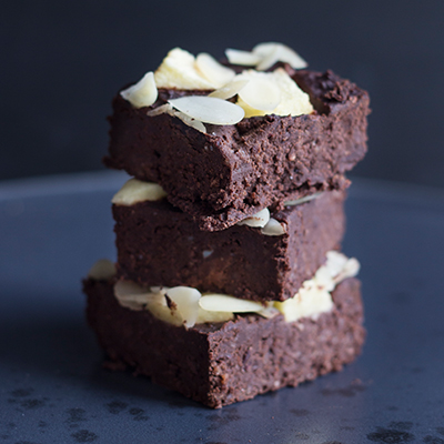 Gesunde Brownies mit Apfel, Zimt und Geheimzutat