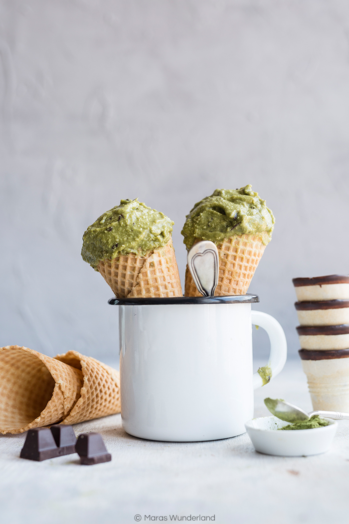 Gesunde Matcha-Kokos-Eiscreme