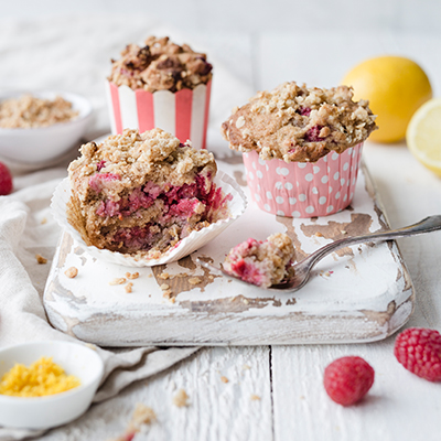 Gesündere, vegane Beeren-Zitronenmuffins mit Streuseln