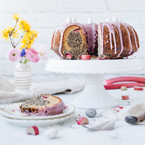 Mohn-Eierlikör-Kuchen mit Rhabarber