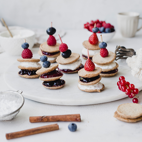 Gesündere, glutenfreie Mini-Pancake-Spieße