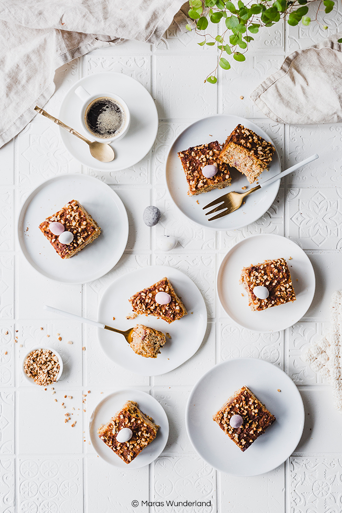 Rezept für gesunden Karottenkuchen. Artgerecht, glutenfrei und paleo. Super saftig und lecker. Perfekt für jeden Anlass - besonders zu Ostern. • Maras Wunderland #karottenkuchen #carrotcake #maraswunderland #artgerecht #gesundbacken #healthyrecipe #gesundesostern #osterrezepte #glutenfrei #glutenfreierezepte