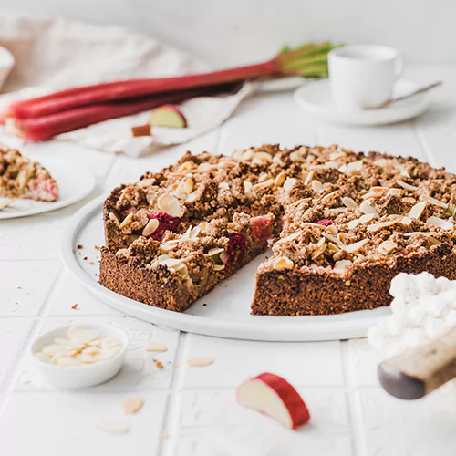Veganer Rhabarber-Streusel-Kuchen