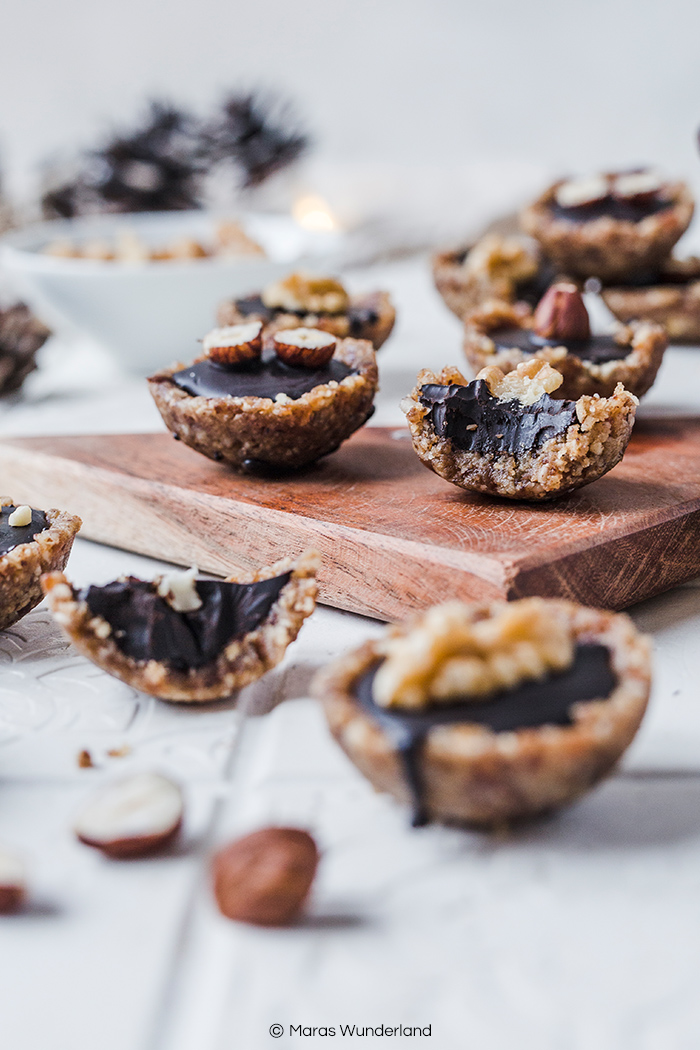 Einfaches Rezept für vegane Zimt-Nuss-Plätzchen. Glutenfrei, gesund und ohne backen. Soft und knackig zugleich - perfekt für Weihnachten. • Maras Wunderland #christmascookies #plätzchen #raw #vegan #glutenfrei #gesundeplätzchen