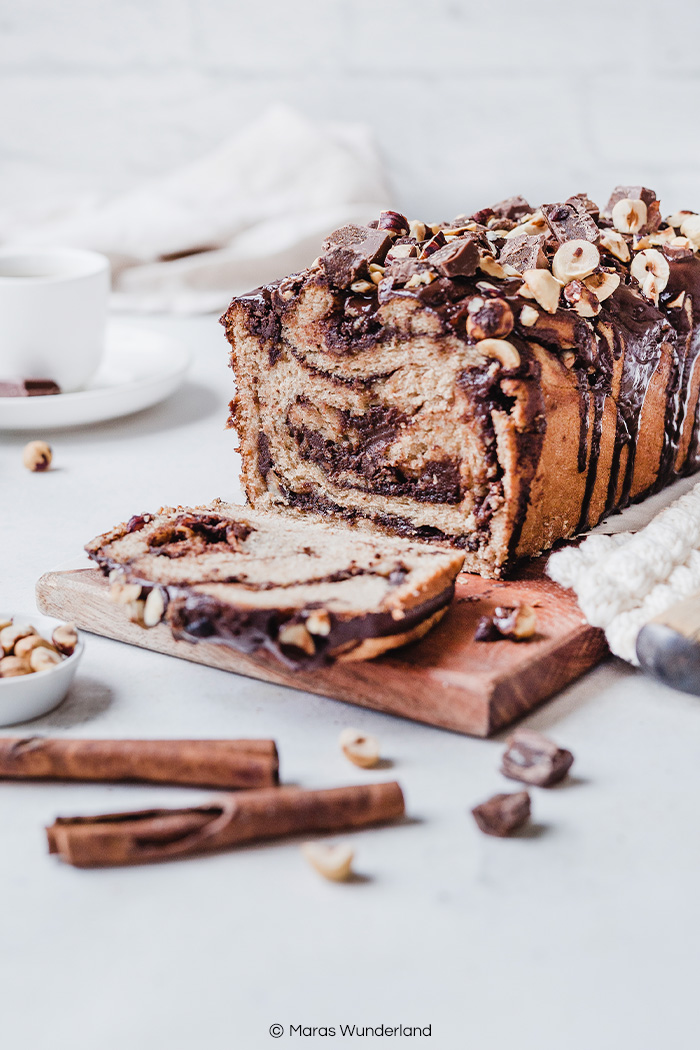 Lebkuchen-Nuss-Zopf - fluffig, schokoladig und super lecker. • Maras Wunderland #babka #chocolate #schokolade #lebkuchen