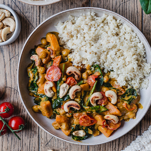 Kokos-Curry mit Blumenkohlreis