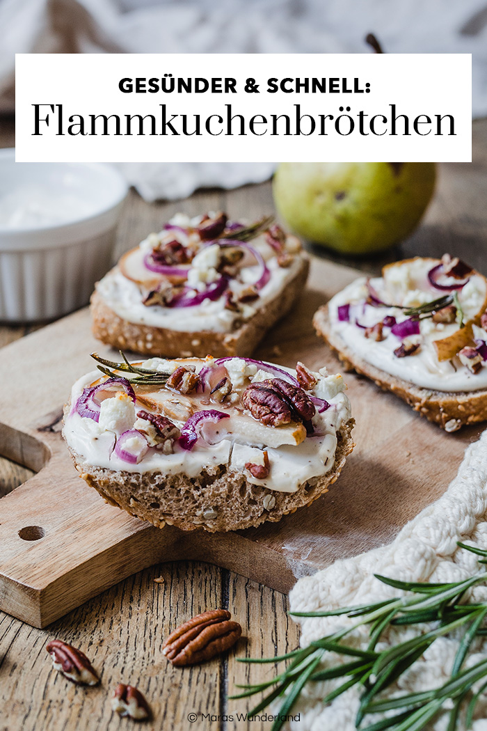 Gesünder Flammkuchen Brötchen mit Birne, Schafskäse, Pekannüssen und Rosmarin. • Maras Wunderland