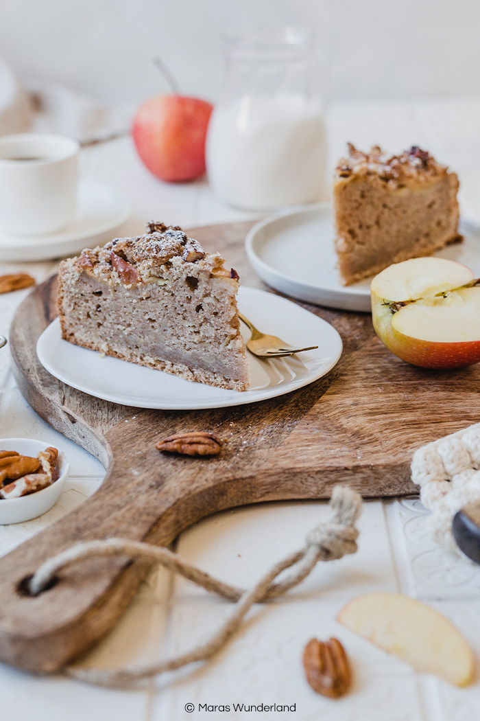 Veganer Apfel-Streuselkuchen. Gesünder, saftig und mit Zimt. • Maras Wunderland