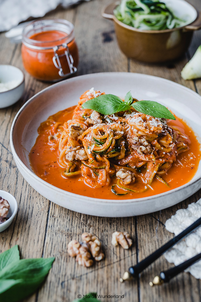 Veganen Zoodles. Schnell & einfach gemacht. Ohne Schälen und Schneiden. Gesund & kalorienarm. • Maras Wunderland