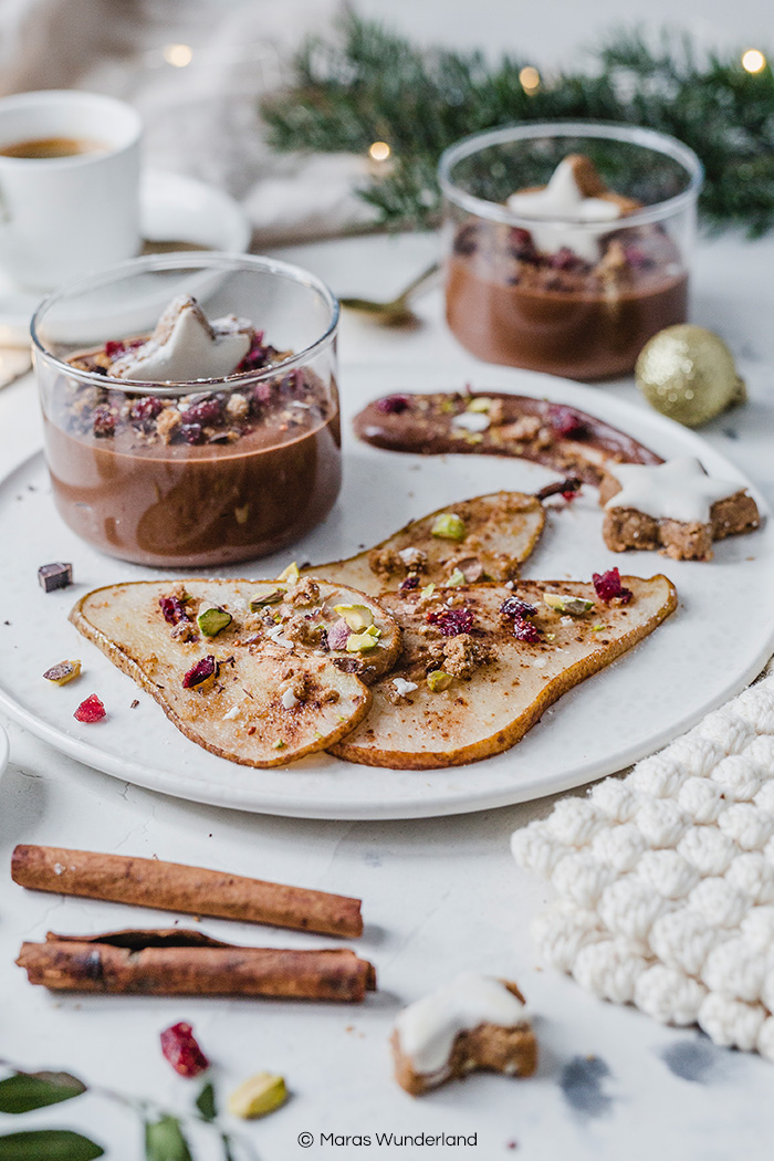 Veganes Schokomousse mit Birne. Einfach und schnelles Dessert. Weihnachtsnachtisch. • Maras Wunderland