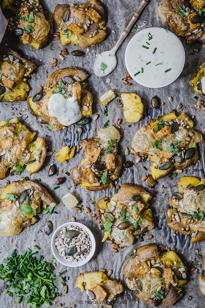 Protein Smashed Potatoes mit Protein-Dip. Schnelles & einfaches Rezept für die Feierabendküche. • Maras Wunderland