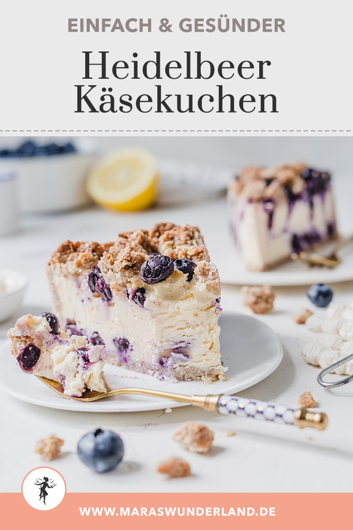 Gesünderer Heidelbeer Käsekuchen mit Streuseln. Cremig, zart und und unfassbar lecker. • Maras Wunderland