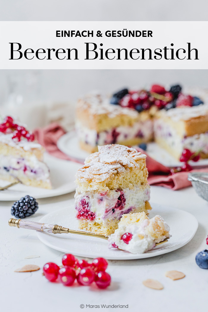 Schneller Beeren Bienenstich. Die perfekte, luftig leichte Sommertorte. Mit Biskuit und Pudding. • Maras Wunderland