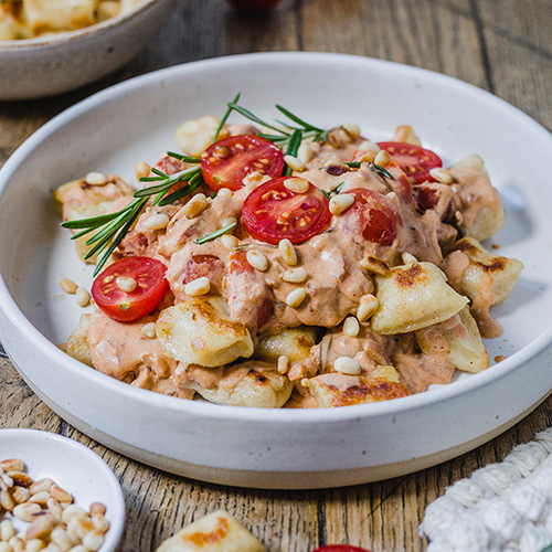 Quarkgnocchi in Tomaten-Frischkäsesoße