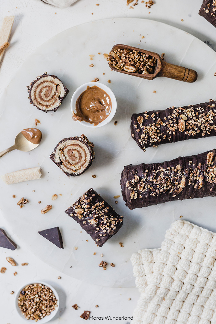 Vegane Zimtschnecken Zigarren. Ein schneller und einfacher Snack aus Toast, Zimtfüllung und Schokolade. • Maras Wunderland