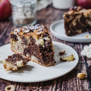 Weihnachtlicher Apfel-Marmorkuchen